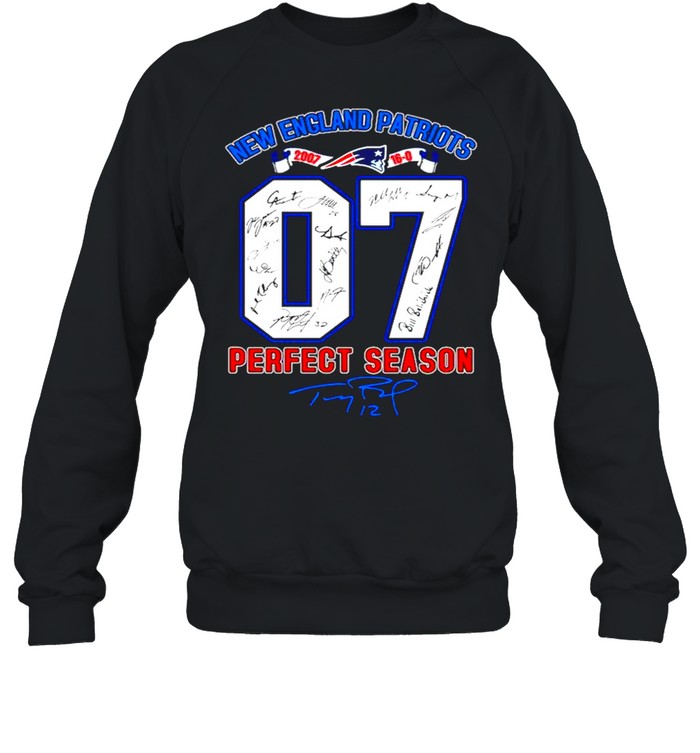 07 New England Patriots perfect season Tom Brady signature shirt Unisex Sweatshirt