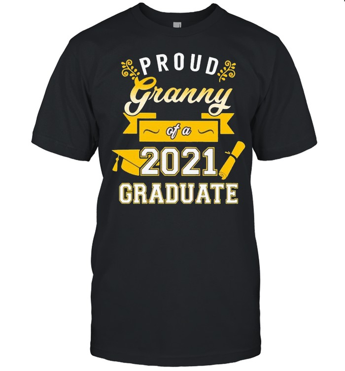 Proud Granny of a 2021 Graduate gold shirt Classic Men's T-shirt
