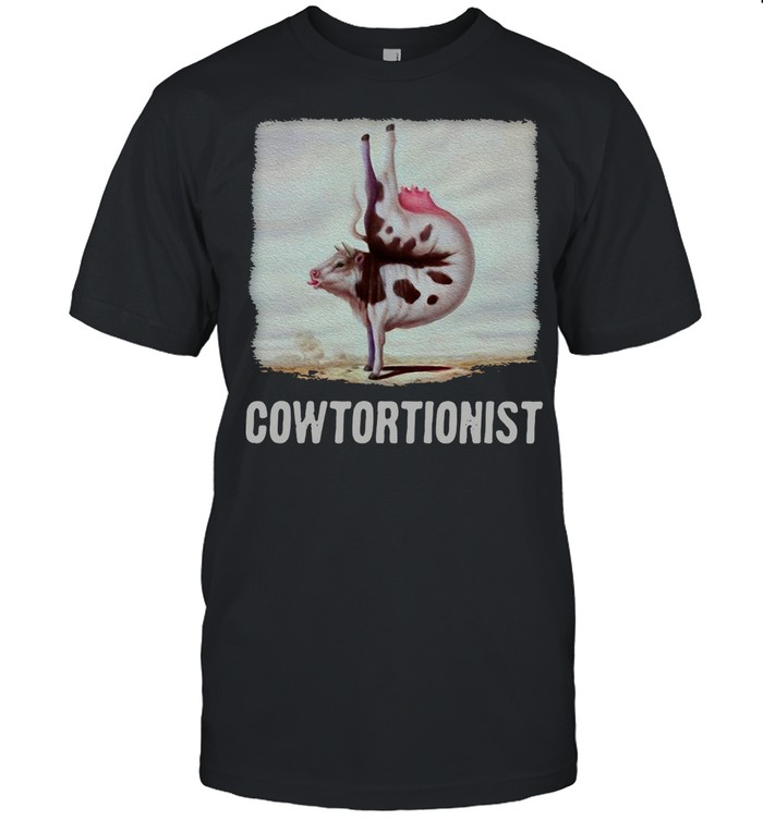 Cute Cowtorinist  Classic Men's T-shirt