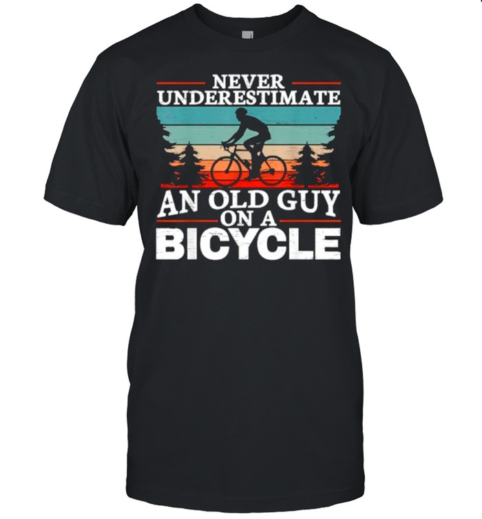 Never Underestimate An Old Guy On Cycling man Vintage T-Shirt