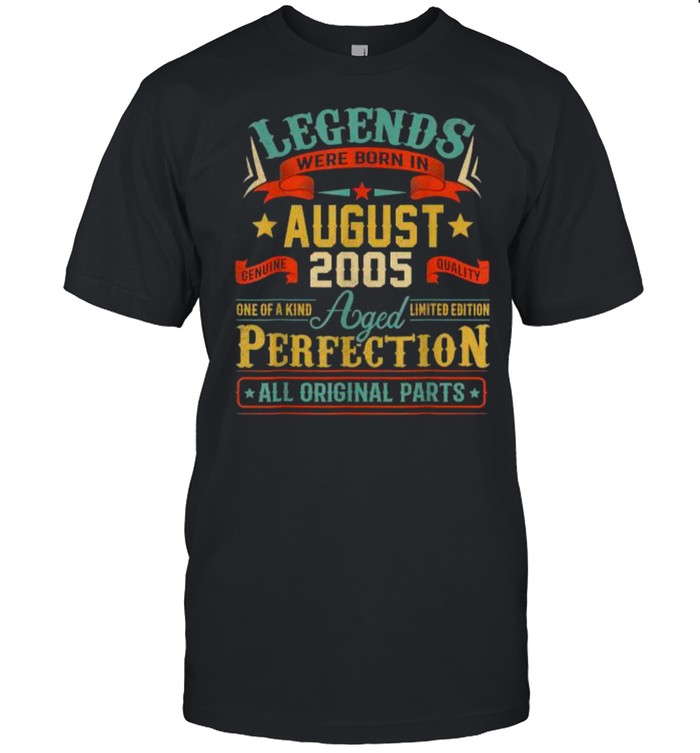 Legend Were Born In August 2005 One of A kind Aged Limited Edition T- Classic Men's T-shirt