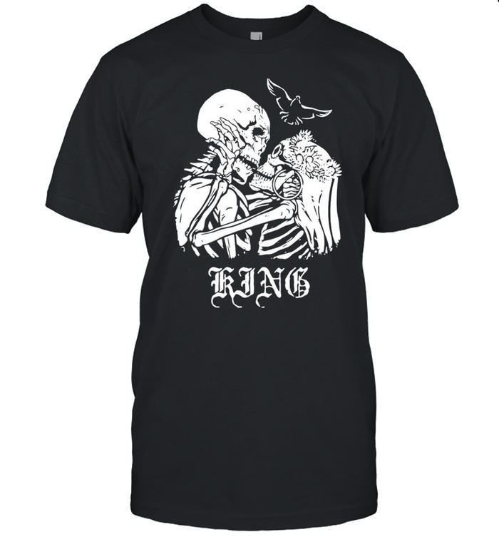 King Kissing Skeletons in Love Skull T-shirt