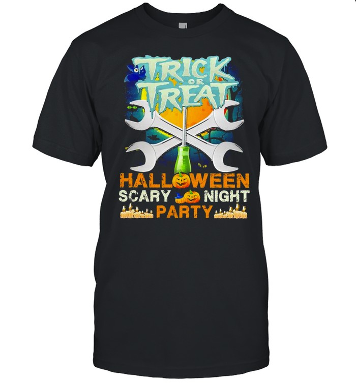Trick Or Treat Halloween Scary Night Party shirt Classic Men's T-shirt