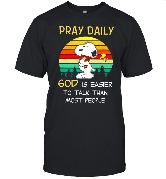 Snoopy pray daily God is easier to talk than most people shirt Classic Men's T-shirt