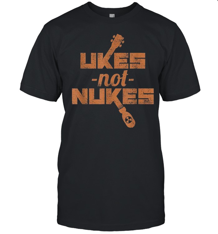 Ukes Not Nukes Anti War Ukulele shirt Classic Men's T-shirt