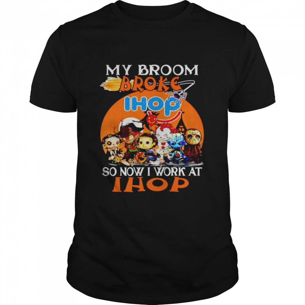 Awesome horror Halloween chibi my broom broke so now I work at Ihop shirt Classic Men's T-shirt