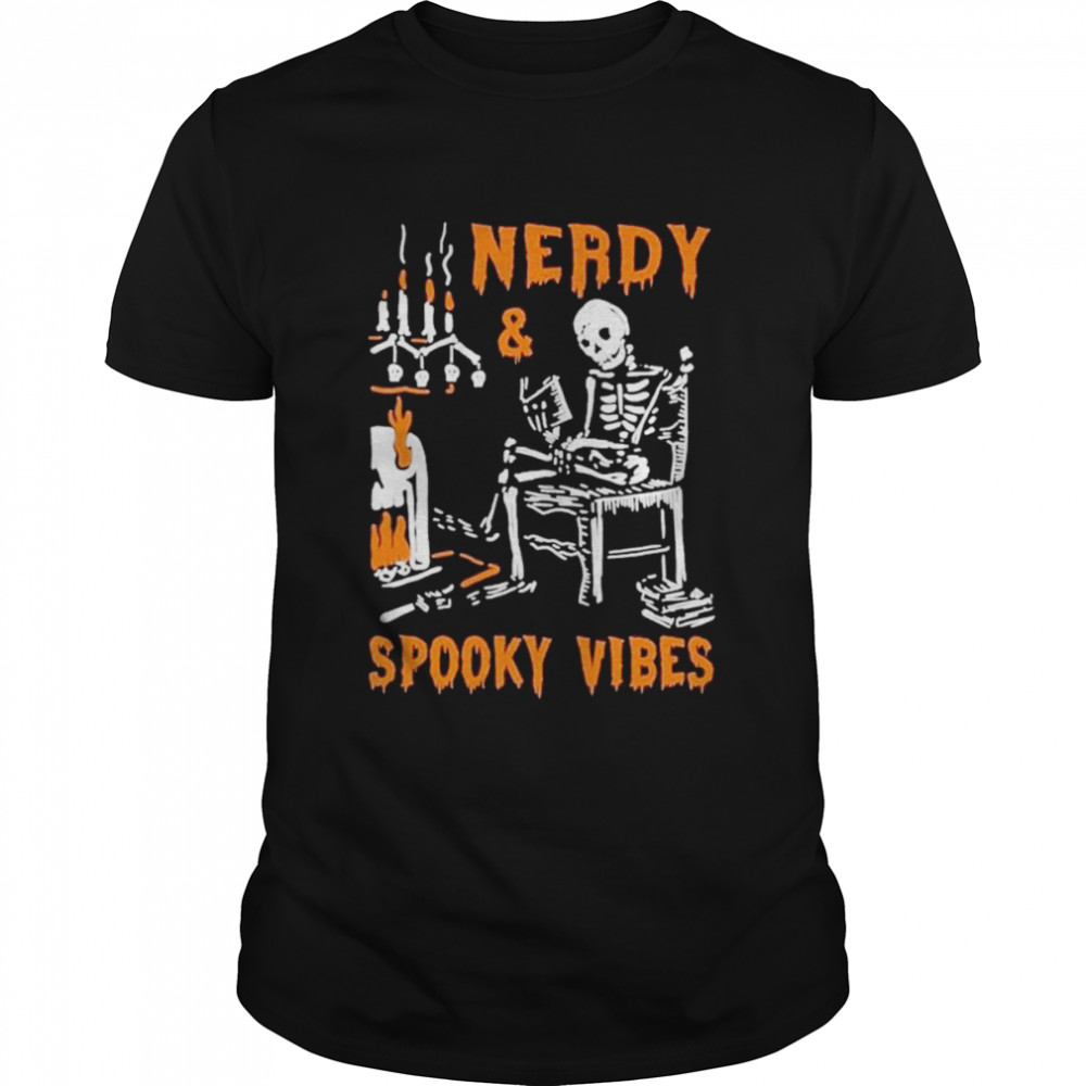 Skeleton Reading Books Nerdy And Spooky Vibes Halloween Shirt