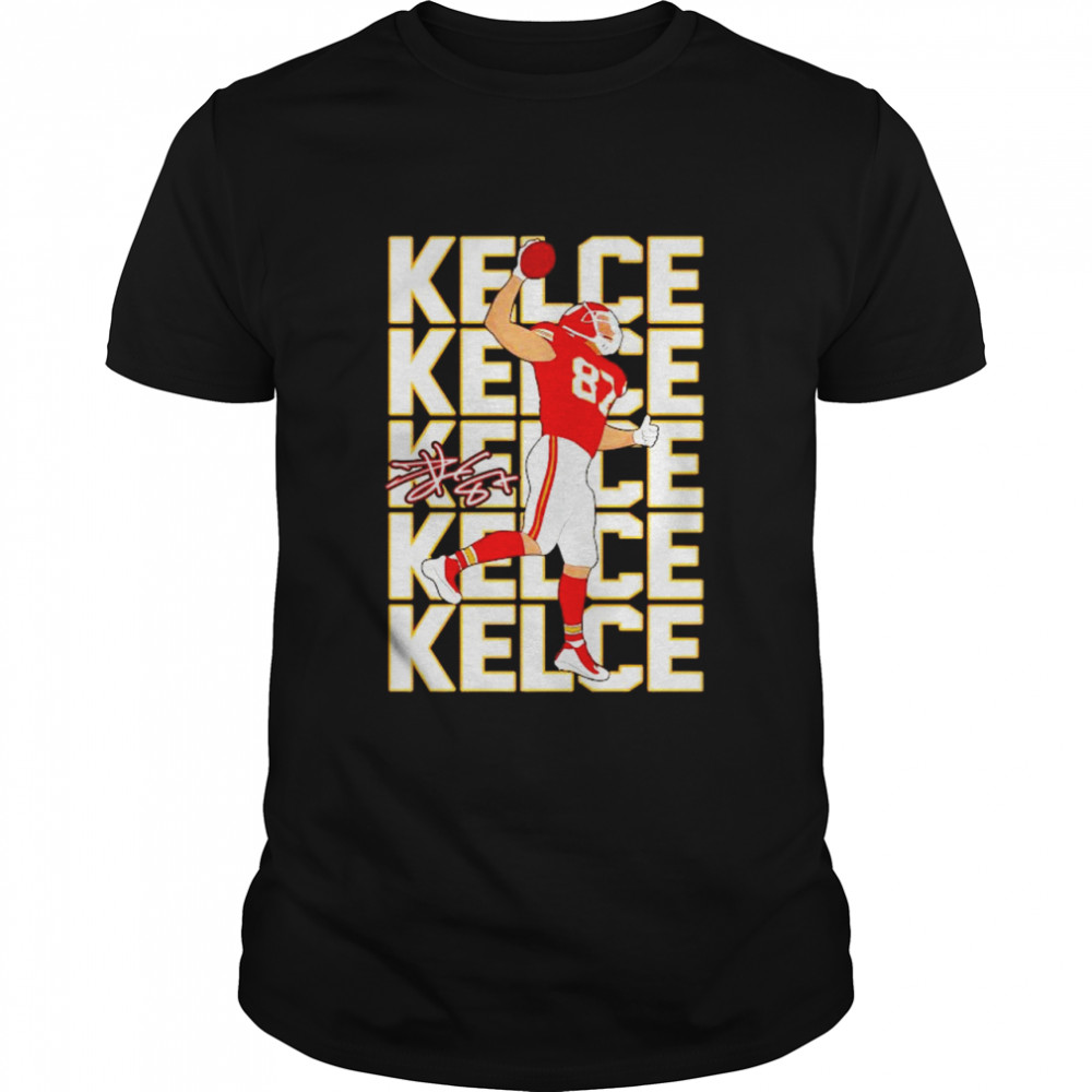Travis Kelce throw ball signature shirt Classic Men's T-shirt