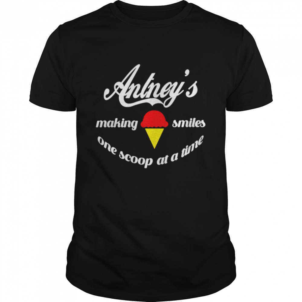 Antney’s making smiles one scoop at a time shirt Classic Men's T-shirt
