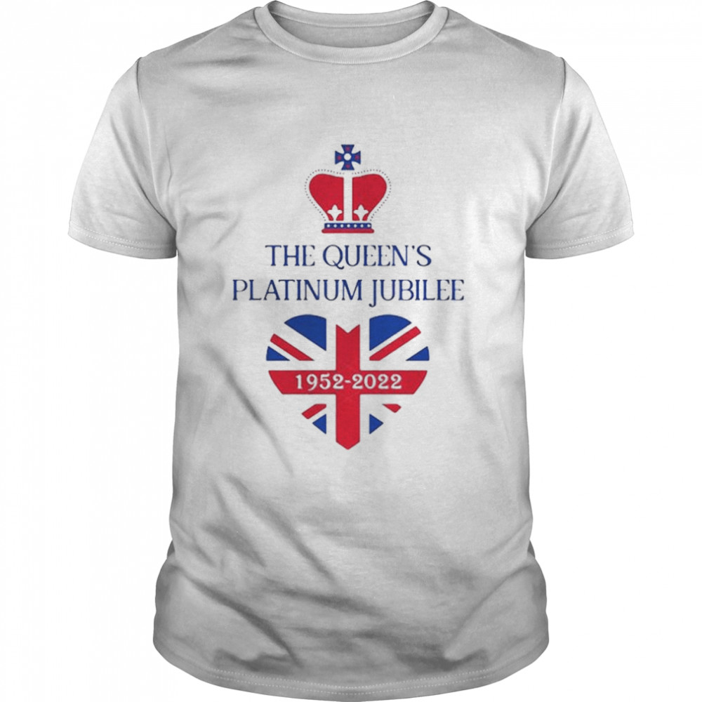 Queen Elizabeth Platinum Jubilee The Queen’s Heart 1952 2022  Classic Men's T-shirt