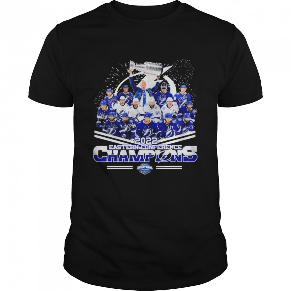 Tampa Bay Lightning 2022 NHL Eastern Conference Champions signatures shirt Classic Men's T-shirt