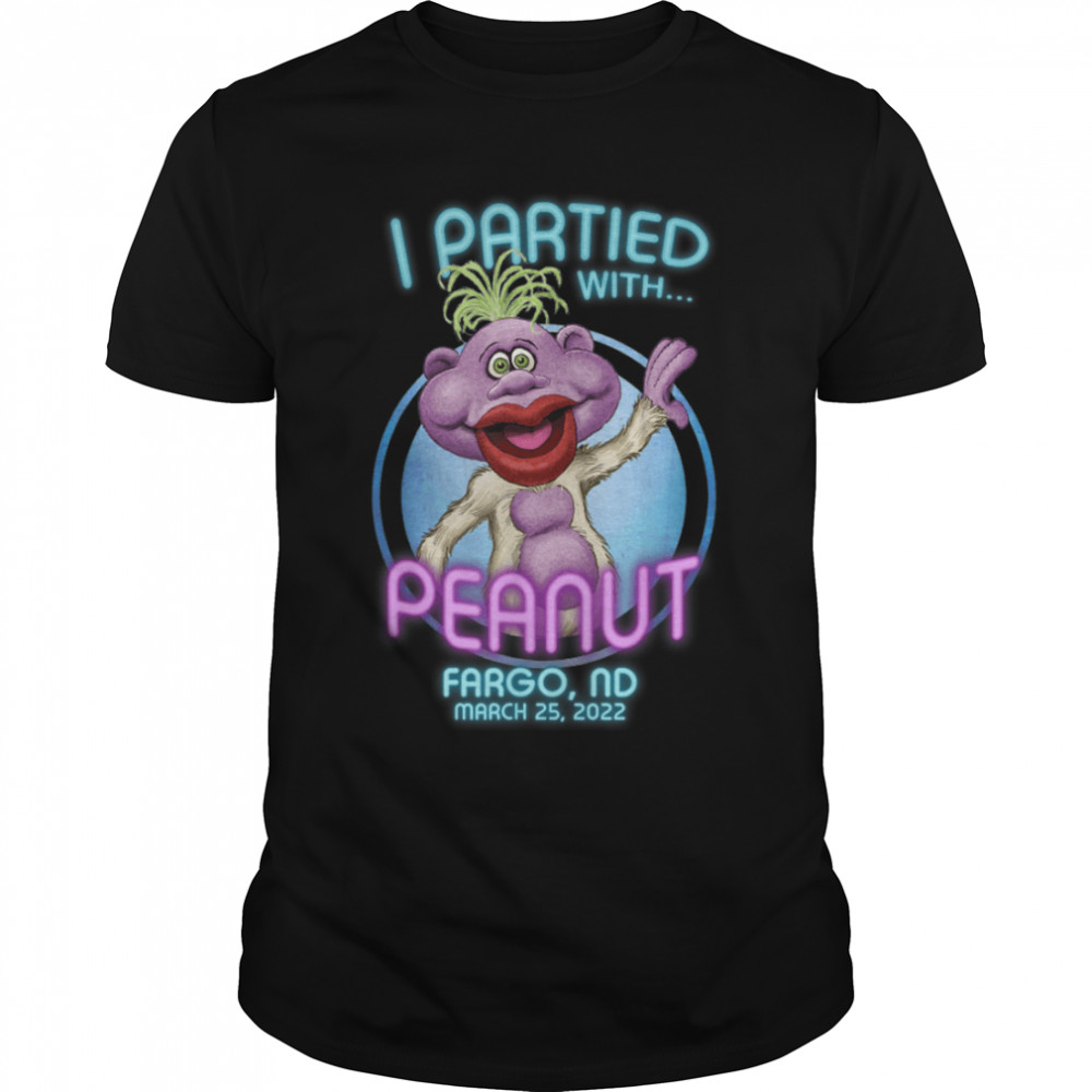 Peanut Fargo, ND (2022) T-Shirt B09VB4C8Z9